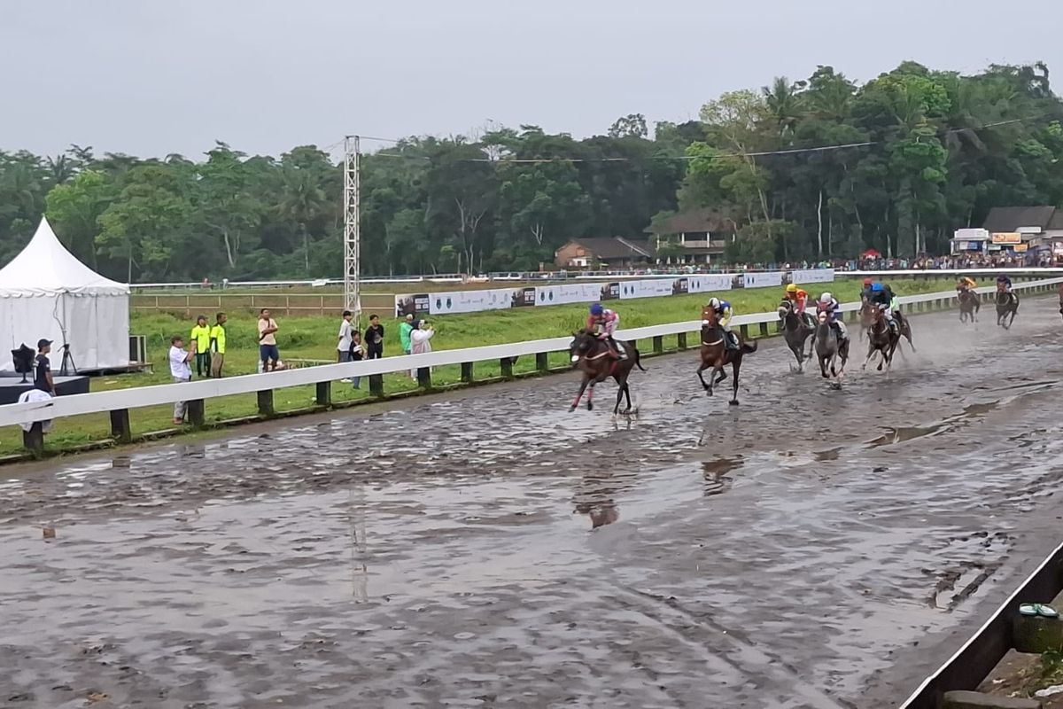 Sensasi Pacuan Kuda Tegalwaton: Wisata Murah Meriah