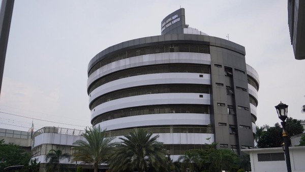 Kejagung Panggil Lagi Nadiem: Kasus Korupsi Laptop Menguak